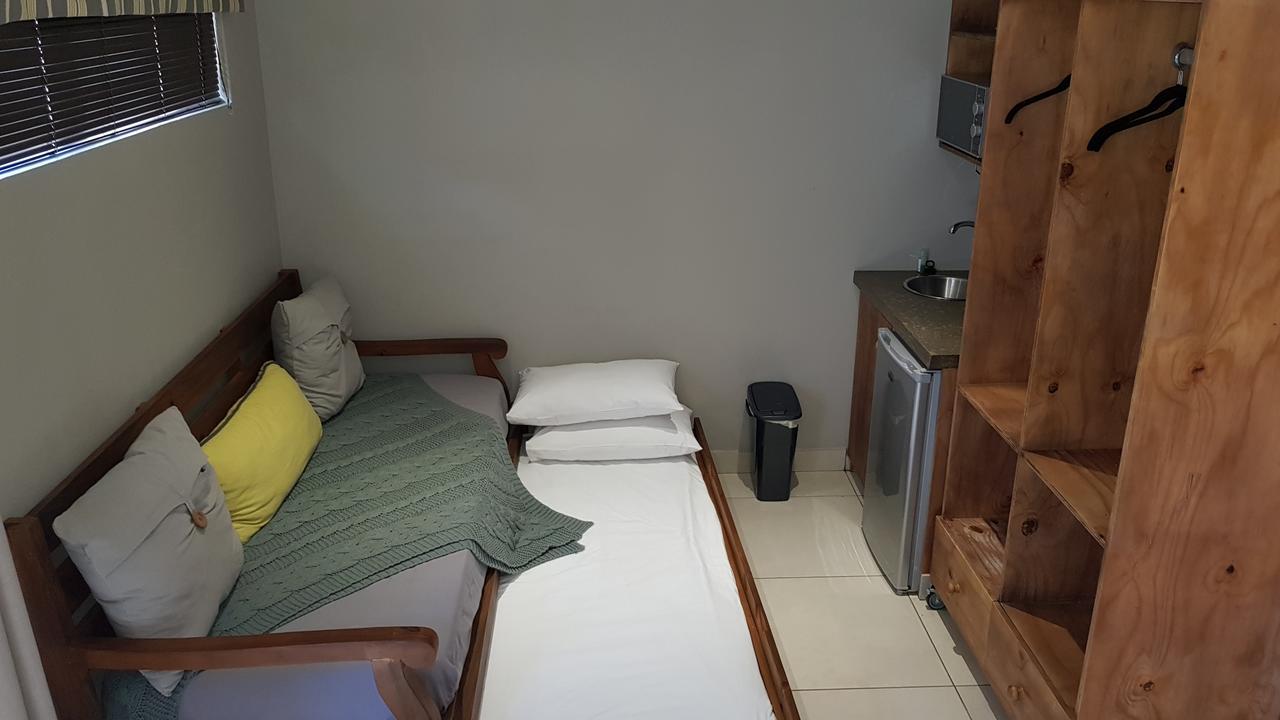 Touching Senses Garden Cottages Bloemfontein Bagian luar foto
